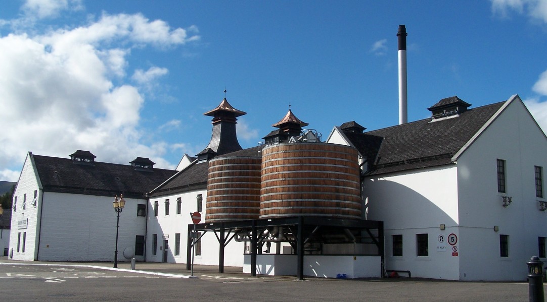 dalwhinnie distillery tour scotland