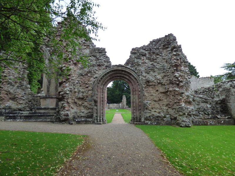 Abbey_entrance_door