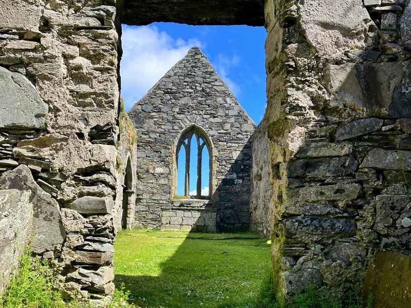 Ruins of chapel at Oronsay Priory